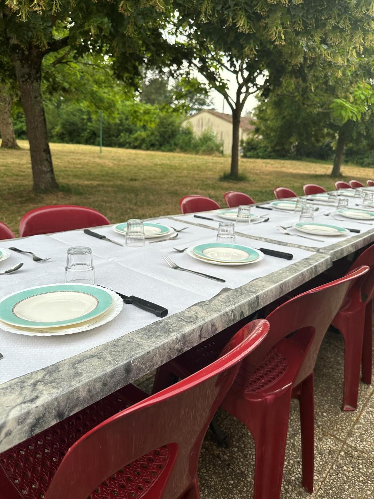 Auberge De Jeunesse Hi Πουατιέ Εξωτερικό φωτογραφία